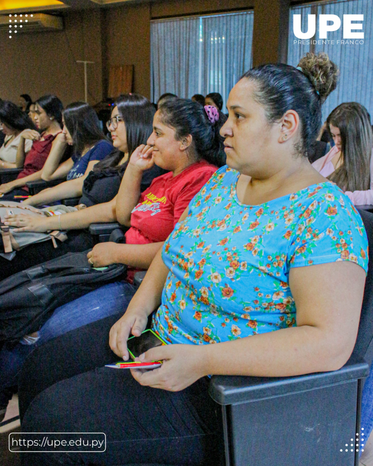 Bienvenida a los estudiantes de Ciencias de la Educación 